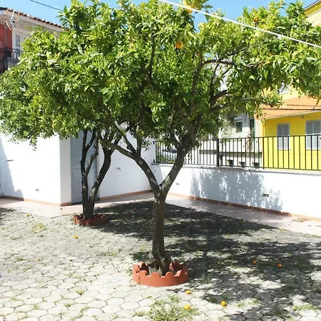 Casa Do Neto Tiago * Fundao